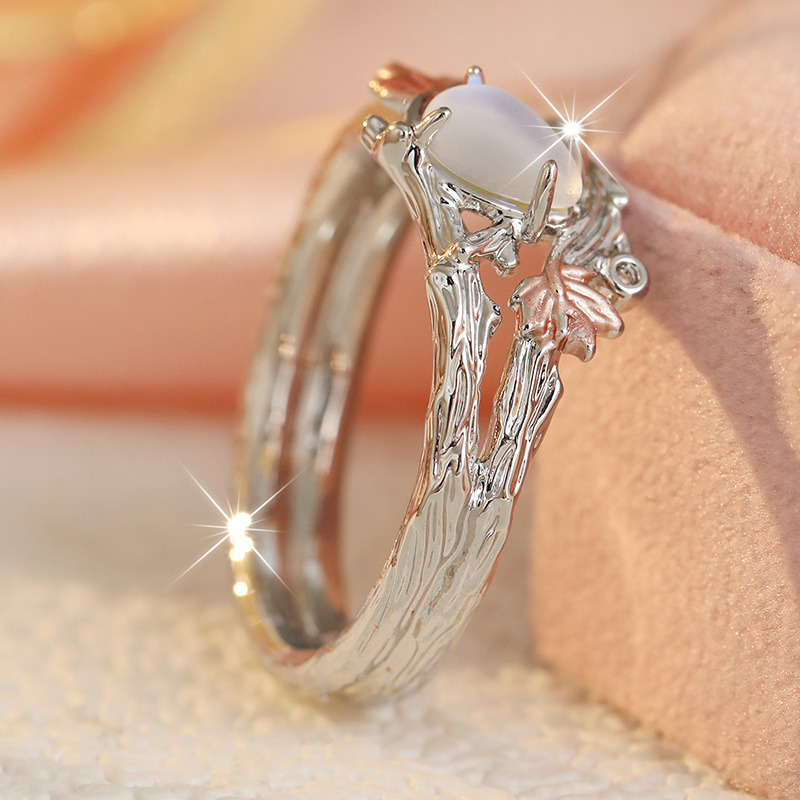 Women's Vintage Leaf Ring with Dead Tree Bark Texture